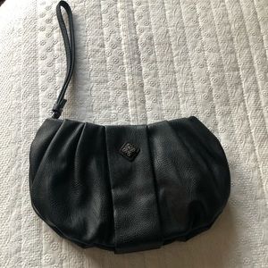 NWOT- SIMPLY VERA Black Vera Wang Clutch